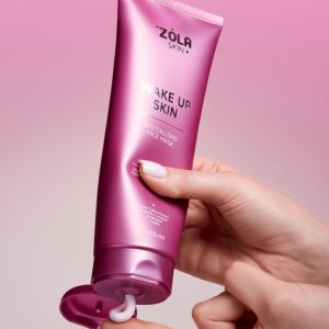 Atgaivinanti veido kaukė ZOLA „Wake Up Skin“ (250 ml)